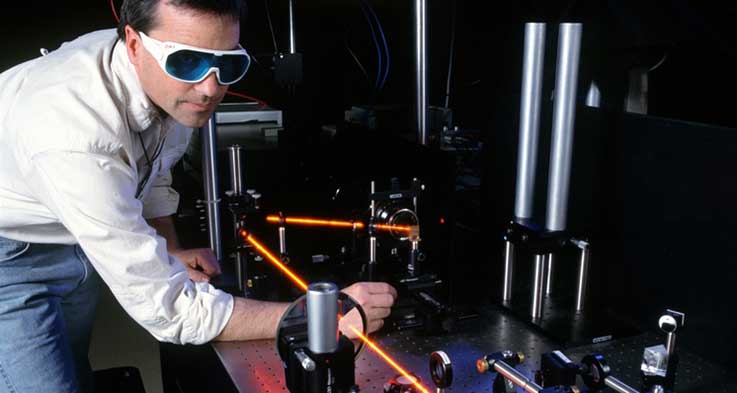 measurements-electro-optical-lasers-07101 Time-resolved photoluminescence.